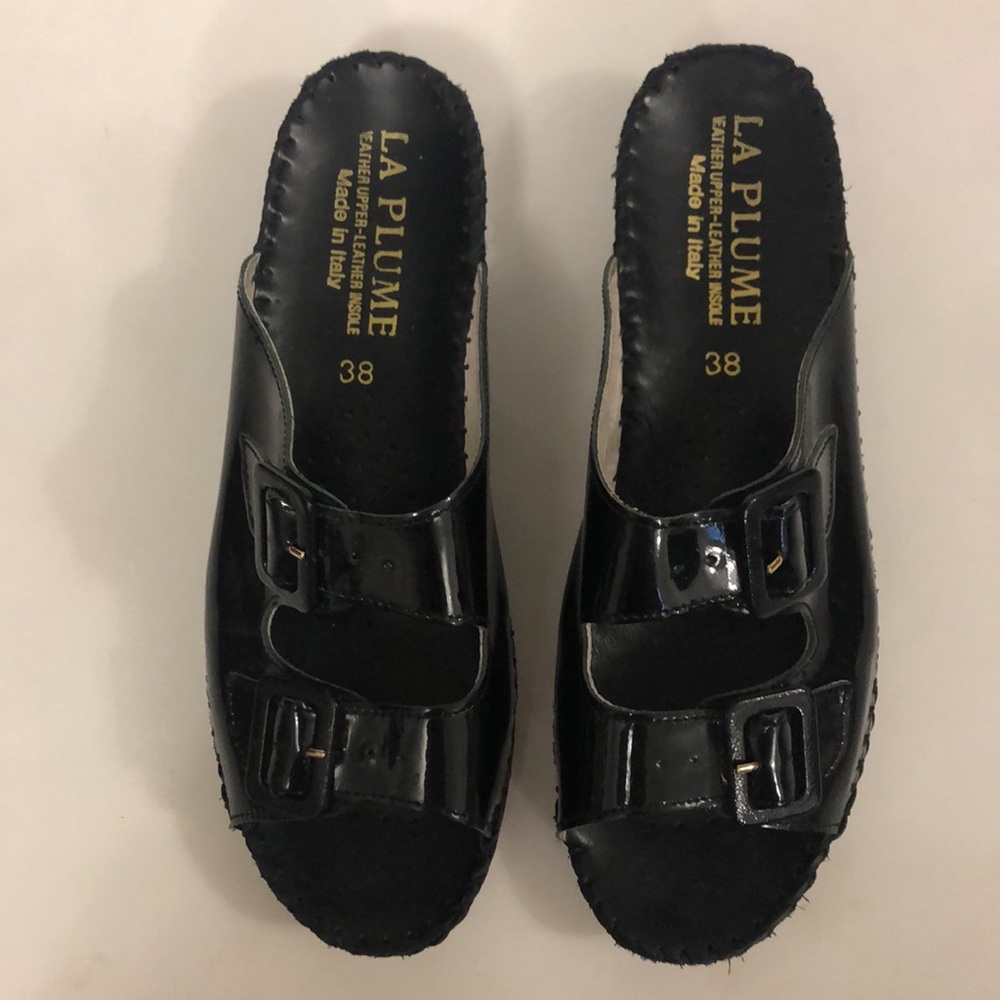 La Plume 38 (7.5 USA) Sandals Black Patent Leather Slide Adjustable Buckle Great